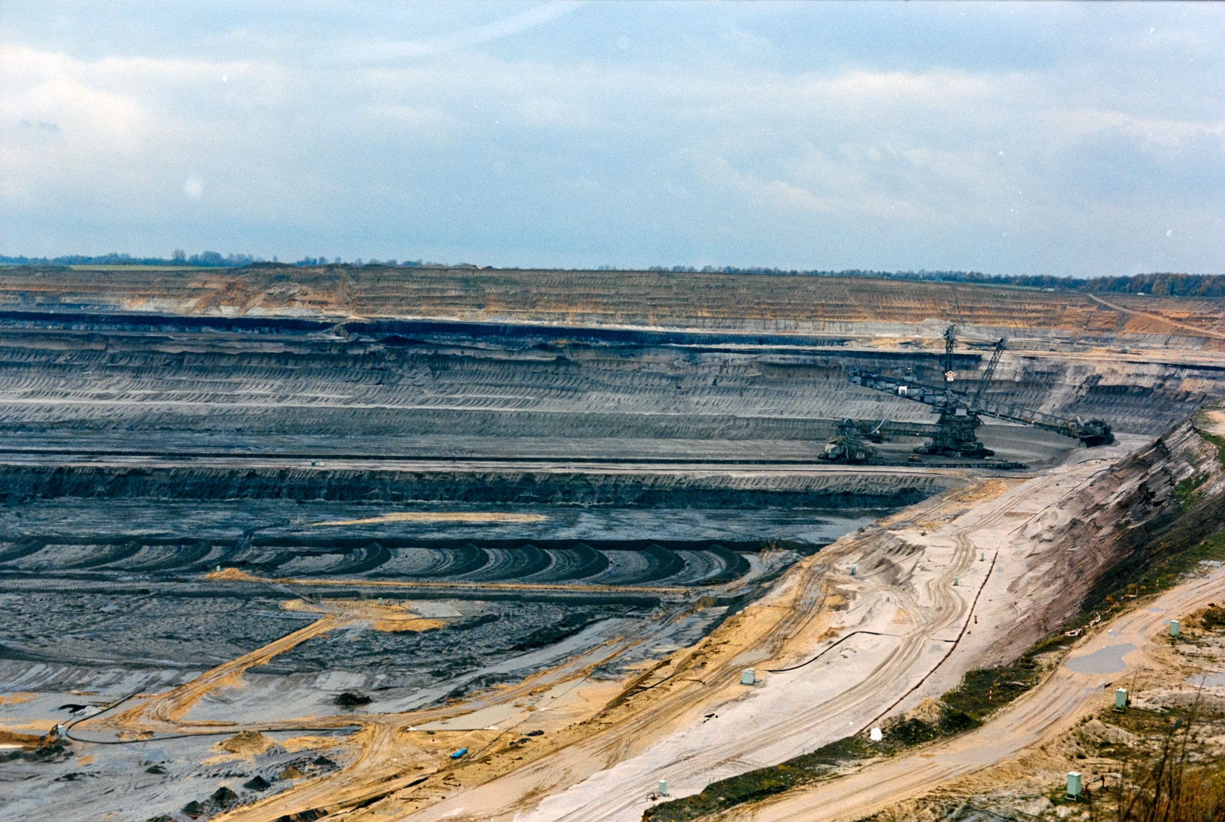 AHP film 2004 11 002 sc240828 img12 NLP